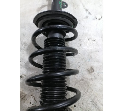 Амортизатор подвески передний правый в сборе