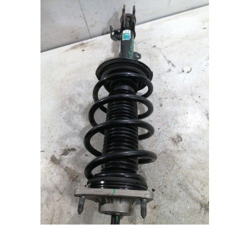 Амортизатор подвески передний правый в сборе