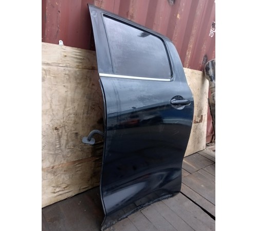 Дверь задняя левая в сборе