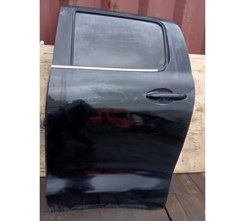 Дверь задняя левая в сборе