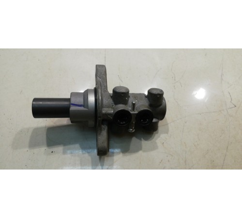 Главный тормозной цилиндр