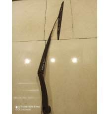 Поводок стеклоочистителя (правый)