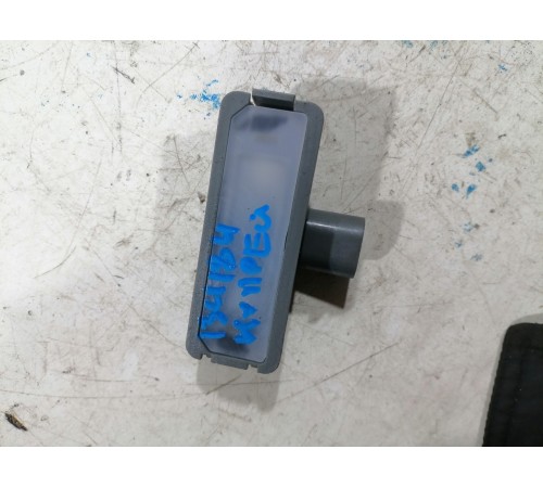 Плафон внутреннего освещения салона