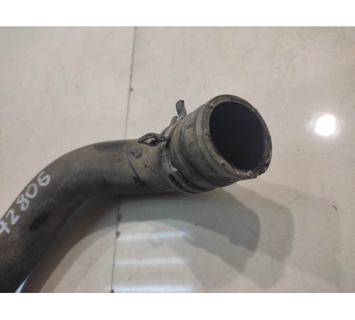 Патрубок системы охлаждения