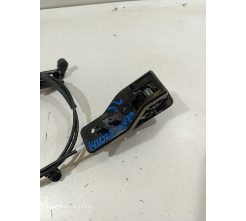 Ручка откидывания заднего сиденья левая