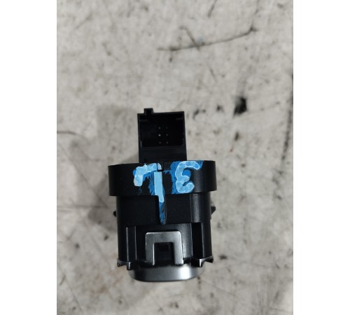 Кнопка стеклоподъемника задняя левая