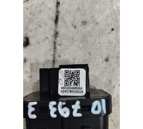 Кнопка стеклоподъемника задняя левая