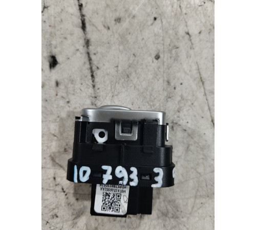 Кнопка стеклоподъемника задняя левая