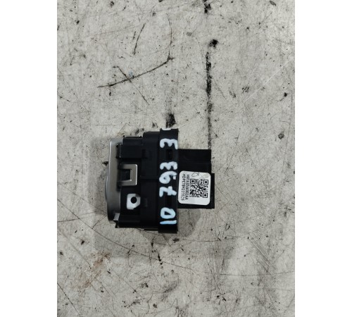 Кнопка стеклоподъемника задняя левая