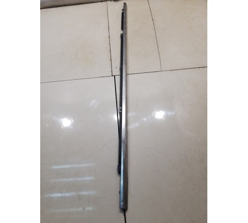 Накладка двери (задняя, левая)