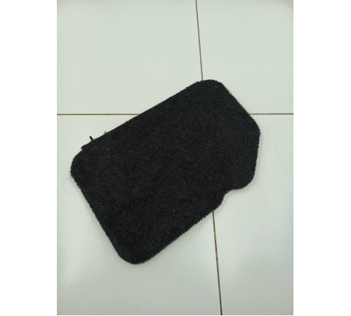 Накладка заглушка обшивка салона нижняя