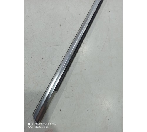 Уплотнитель стекла (задний правый наружный)