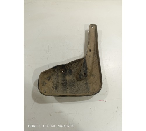 Брызговик задний левый