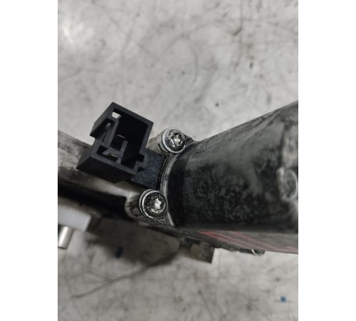 Моторчик стеклоподъемника передний левый