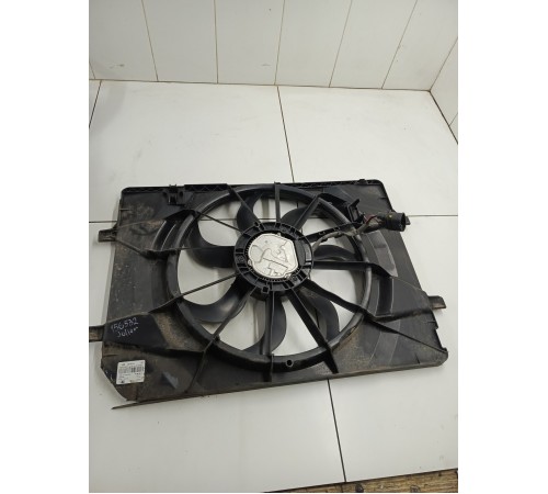 Диффузор радиатора в сборе