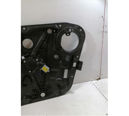 Стеклоподъемник передний правый с моторчиком