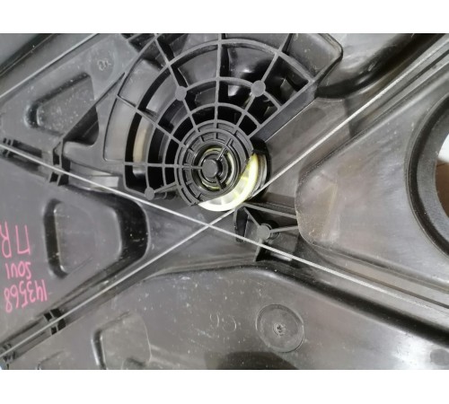 Стеклоподъемник передний правый с моторчиком