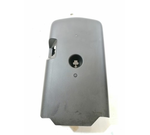 Кожух рулевой колонки нижний