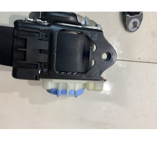 Ремень безопасности (передний, левый)