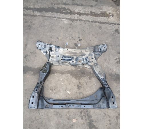 Балка подвески передняя (подрамник)