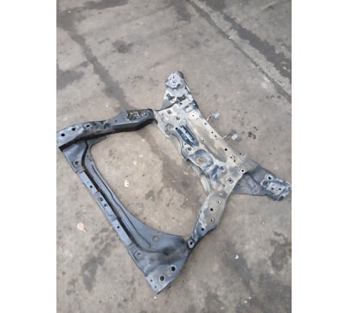 Балка подвески передняя (подрамник)