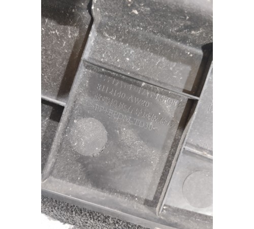 Дефлектор радиатора правый