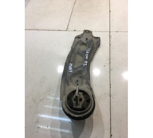 Рычаг подвески (задний, правый)