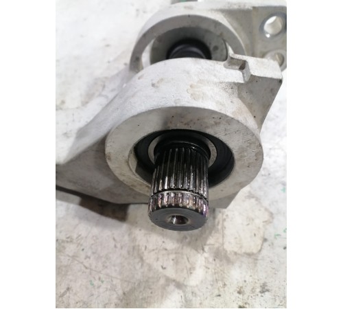 Промежуточный вал правого привода