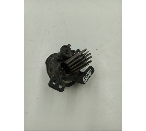 Фара противотуманная левая