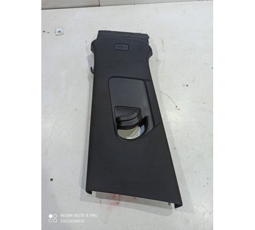 Обшивка центральной стойки(левая верхняя)