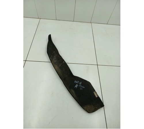 Пыльник крыла передний правый