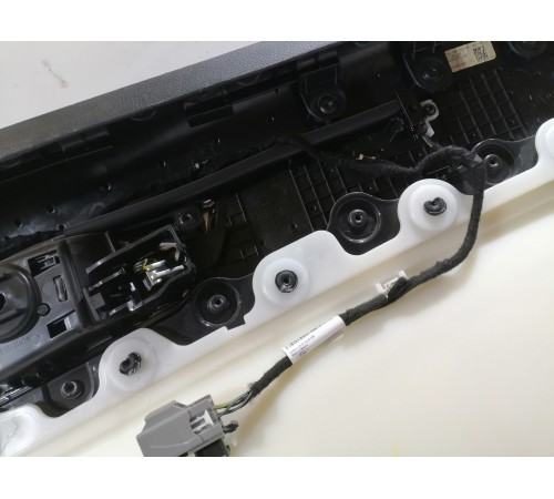 Обшивка двери задняя левая