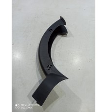 Накладка (кожух) петли крышки багажника левая