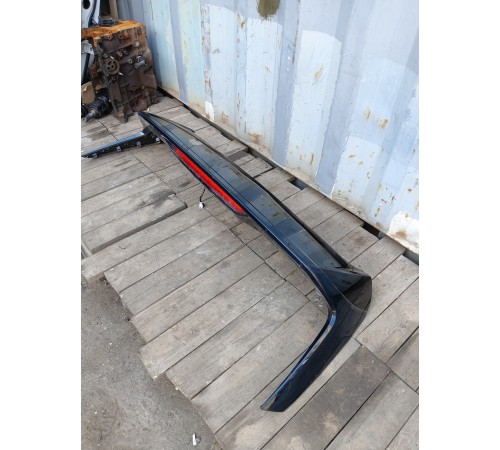 Спойлер двери крышки багажника