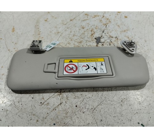 Козырек солнцезащитный правый