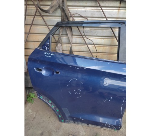 Дверь задняя правая