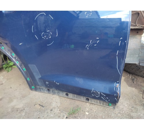 Дверь задняя правая