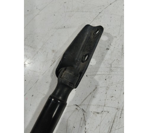 Амортизатор крышки багажника правый