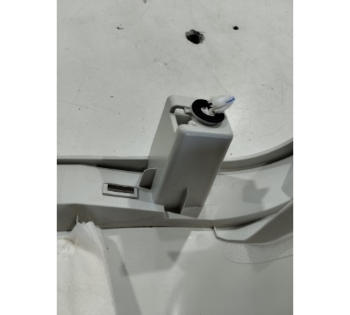 Обшивка стойки(задняя левая)