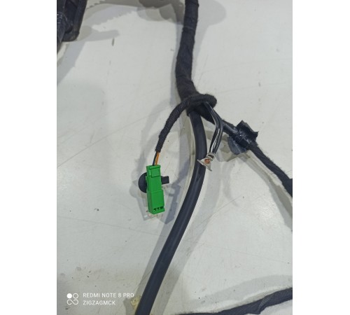 Электропроводка крышки багажника