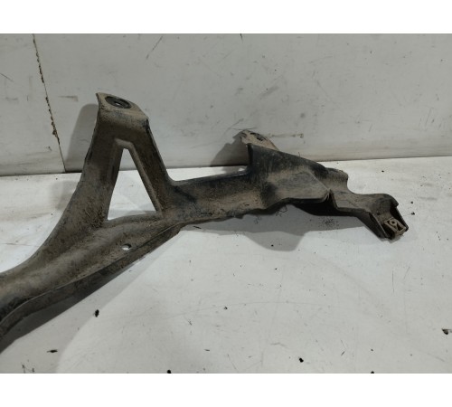 Защита днища кузова правая