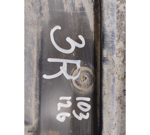 Защита днища кузова правая