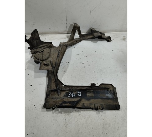 Защита днища кузова правая