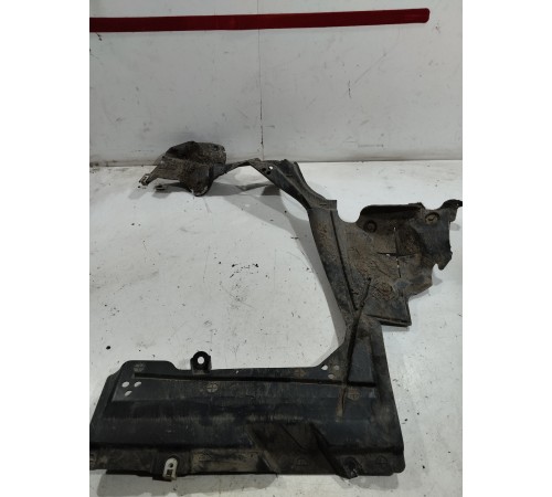 Защита днища кузова правая