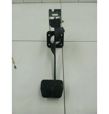 Педаль тормоза 