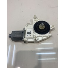 Моторчик стеклоподъемника передний правый