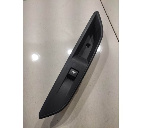 Кнопка стеклоподъемника (задняя, левая)