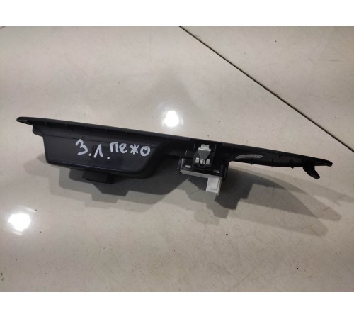 Кнопка стеклоподъемника (задняя, левая)