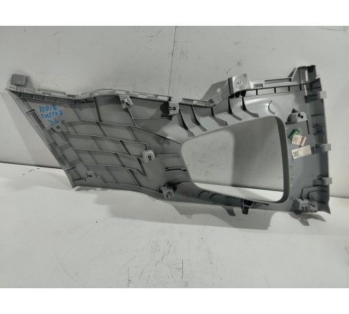 Обшивка задней стойки (левая)