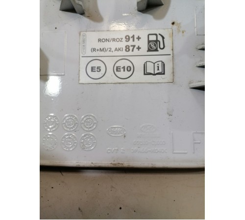 Лючок бензобака